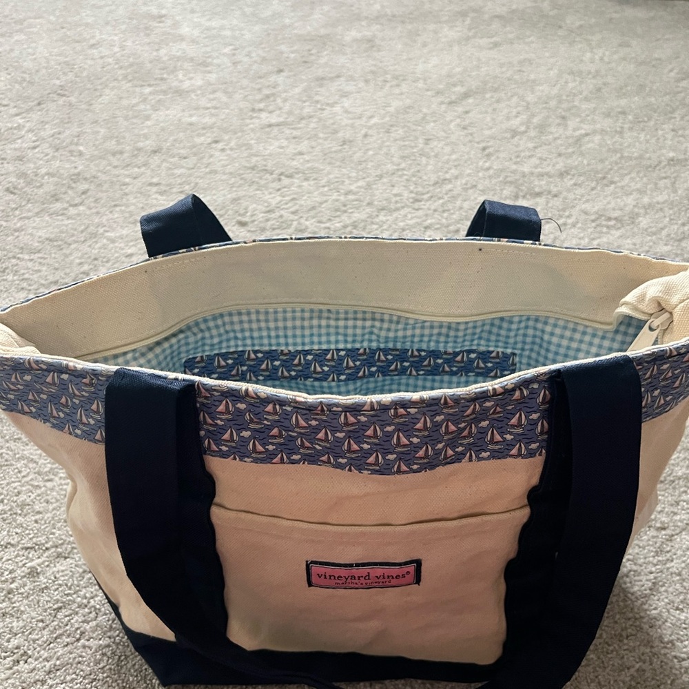 Vineyard Vines Cream Canvas Tote with Navy Trim and Sailboat Accent - Picture 2 of 4